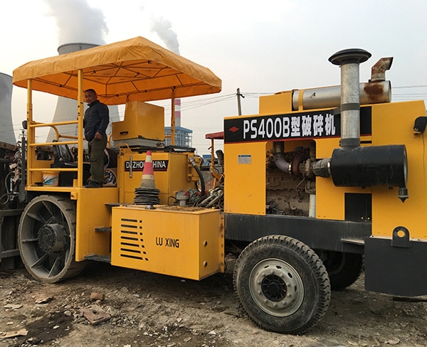 安徽移動(dòng)破碎機(jī)日常的維護(hù)及檢修工作有哪些？